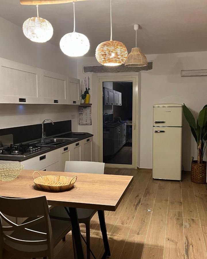 B&B Niu Susu Lanusei Exteriör bild