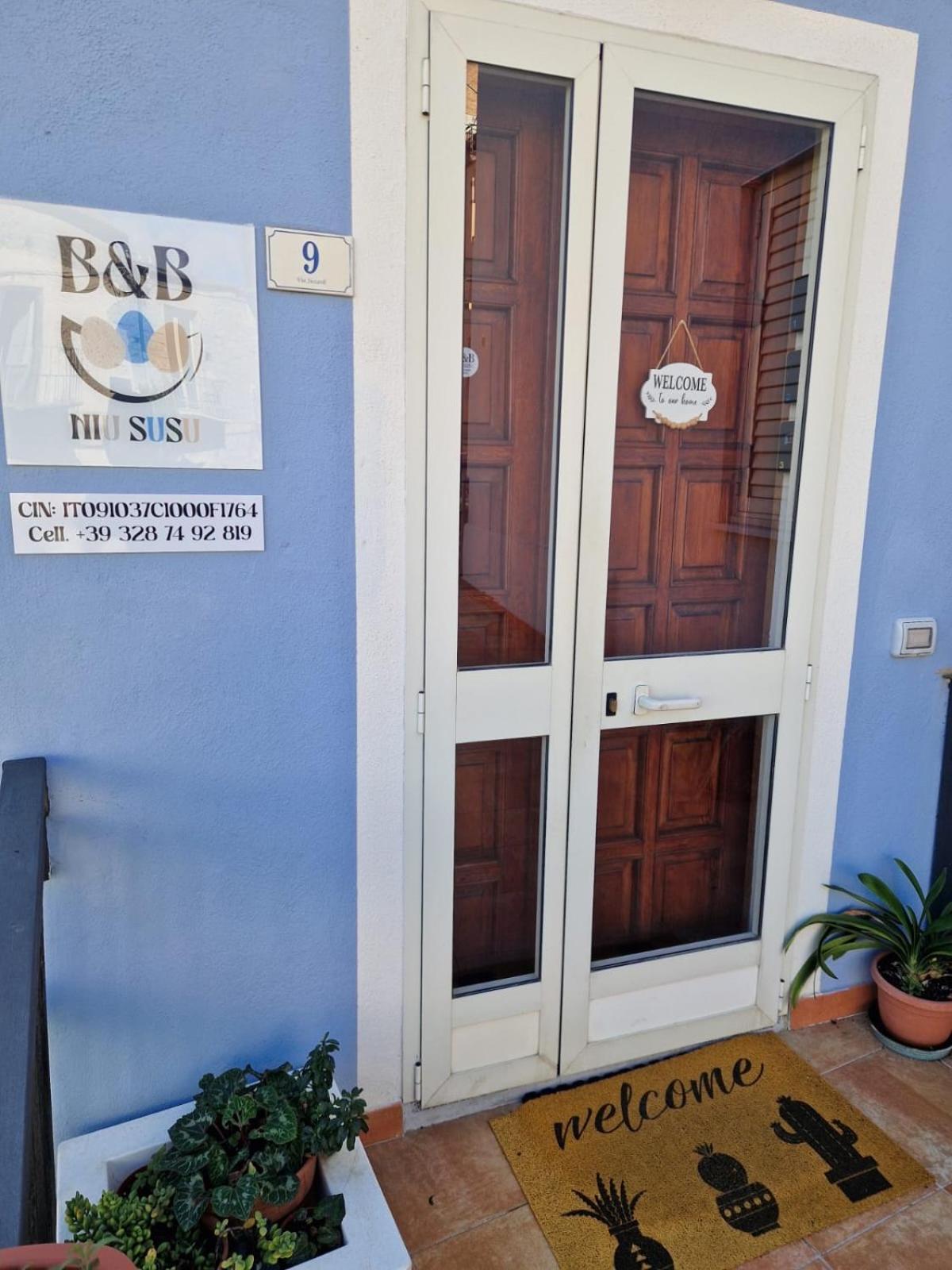 B&B Niu Susu Lanusei Exteriör bild